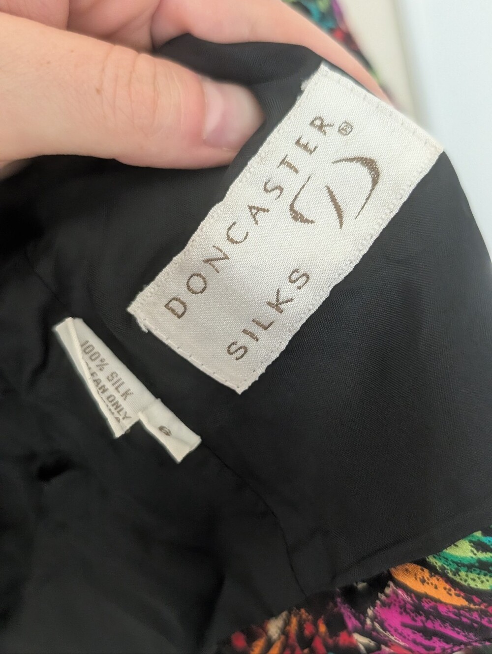 VTG Silk Multicolor Cropped Quilted Jacket - Picture 2 of 9